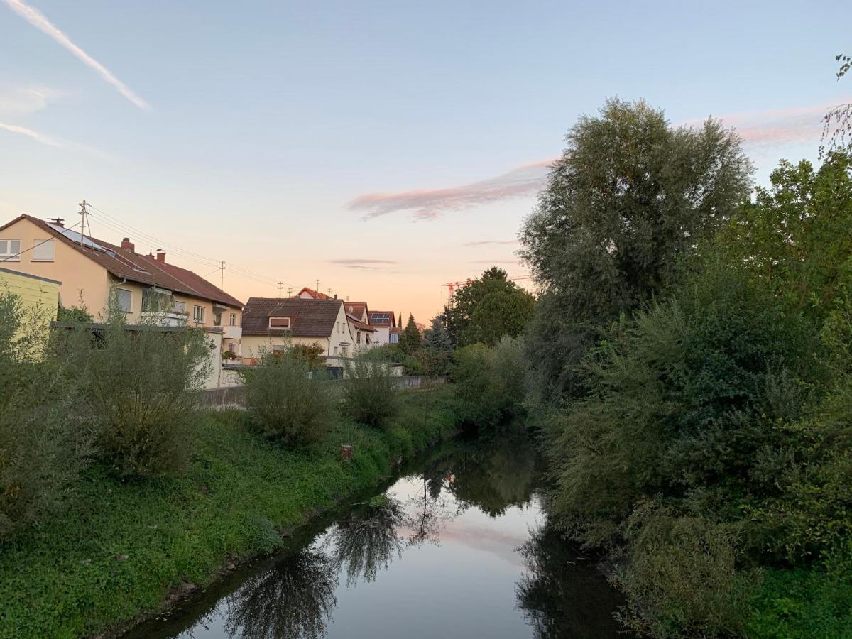 Romantisches Kamin-Apartment By Rabe - Netflix & Coffee-Bar & Parkplatz Karlsruhe Esterno foto