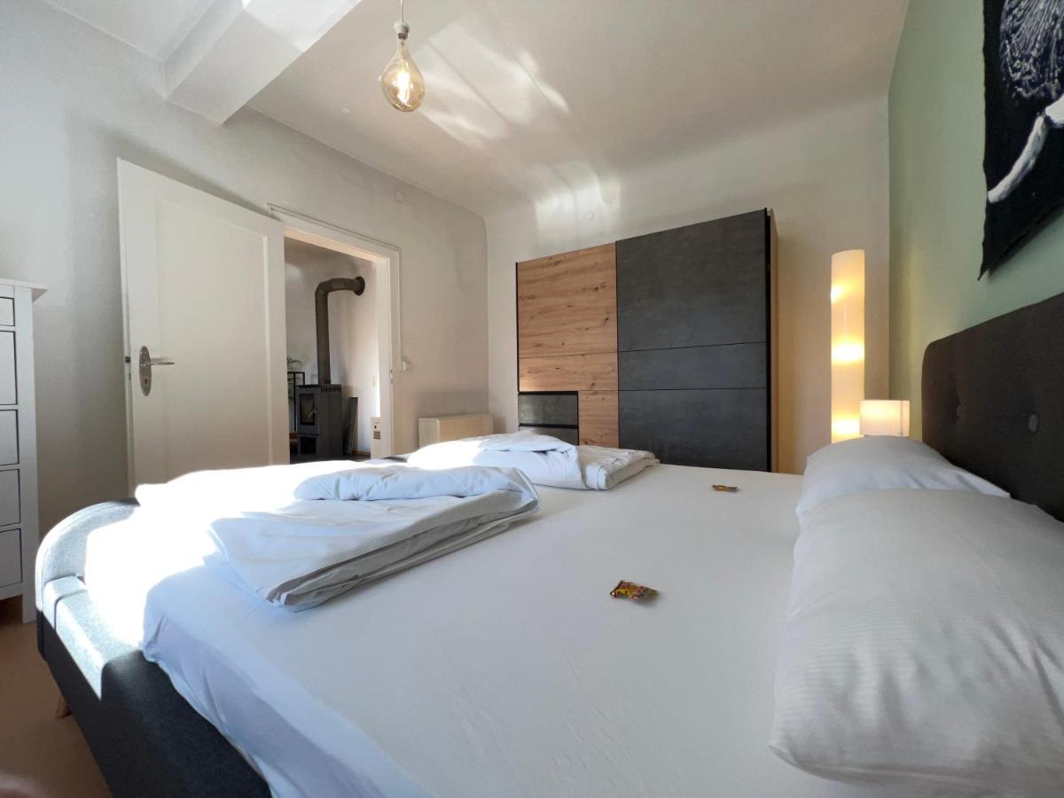 Romantisches Kamin-Apartment By Rabe - Netflix & Coffee-Bar & Parkplatz Karlsruhe Esterno foto