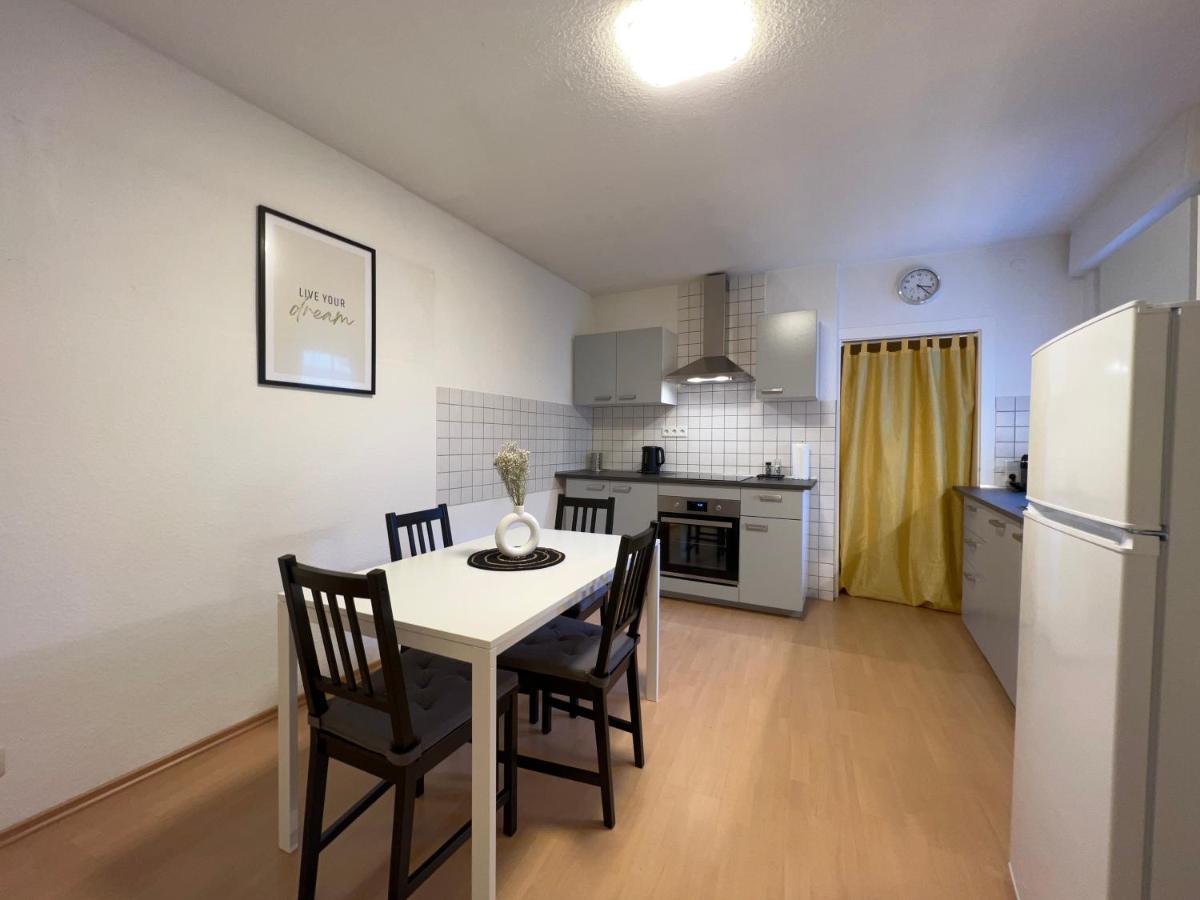 Romantisches Kamin-Apartment By Rabe - Netflix & Coffee-Bar & Parkplatz Karlsruhe Esterno foto
