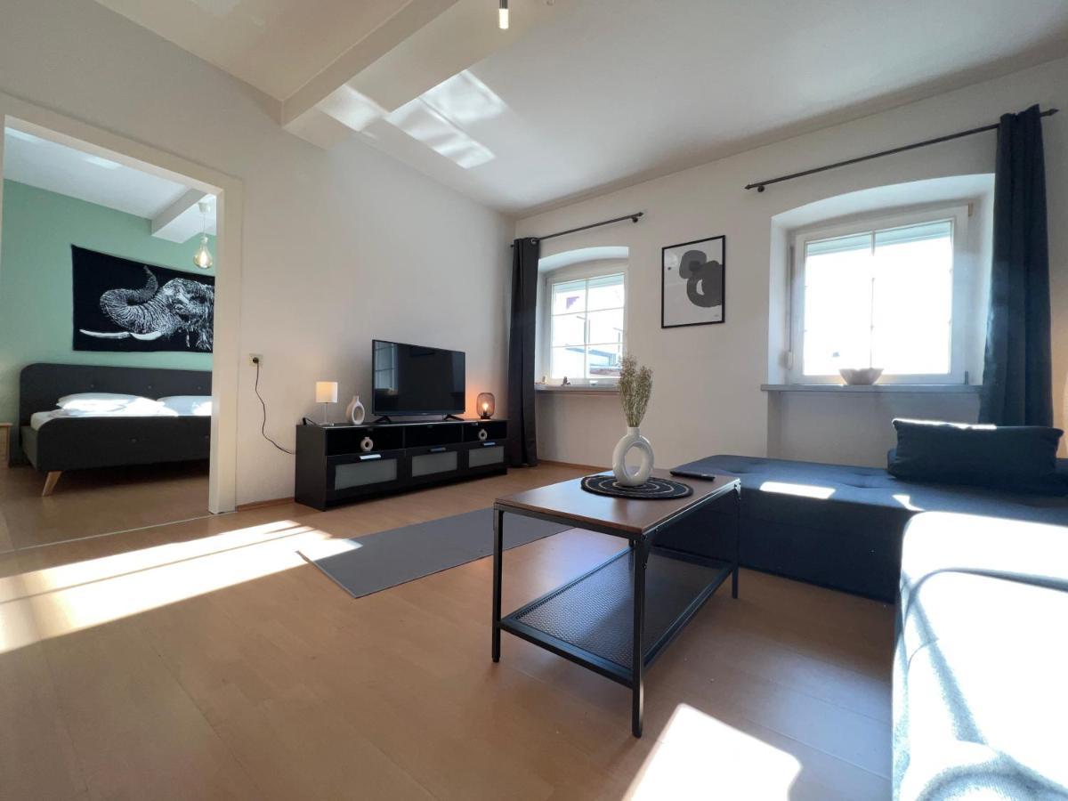 Romantisches Kamin-Apartment By Rabe - Netflix & Coffee-Bar & Parkplatz Karlsruhe Esterno foto